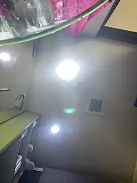 Charlotte cute18 online show from 12-12-24, 01:28