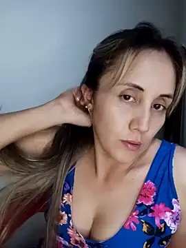 Isabel23zr online show from 12-14-24, 03:29