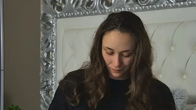 AliceMunro online show from 02-05-26, 06:01