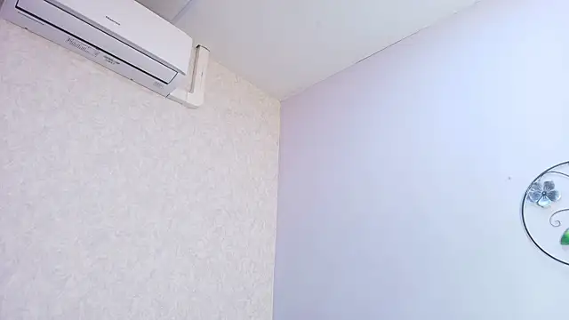 Chantal taylor  online show from 10-15-25, 12:05