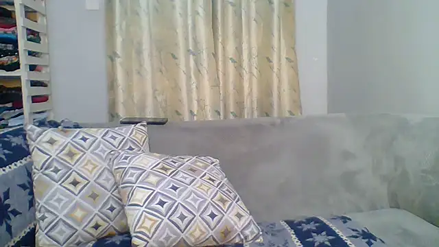 Petite 254 online show from 04-30-26, 12:50