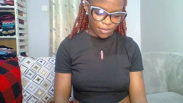 Petite 254 online show from 05-08-26, 11:48