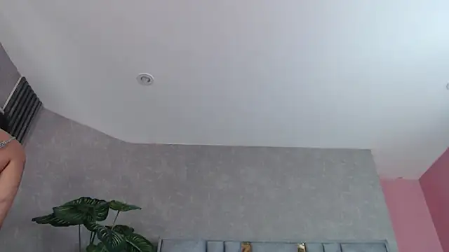 Snapshot of JuliaRose_ks chatting on 09-24-25, 12:19 JuliaRose ks online show from 09-24-25, 12:19