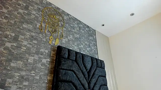 Snapshot of JuliaRose_ks chatting on 10-28-25, 07:38 JuliaRose ks online show from 10-28-25, 07:38