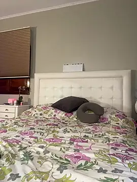 Snapshot of AlinaCarter chatting on 01-16-25, 03:56 AlinaCarter online show from 01-16-25, 03:56