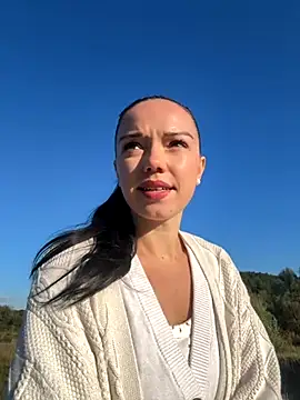 Snapshot of Vanesskaa chatting on 09-22-25, 04:20 Vanesskaa online show from 09-22-25, 04:20