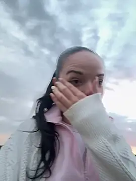 Snapshot of Vanesskaa chatting on 09-29-25, 05:40 Vanesskaa online show from 09-29-25, 05:40