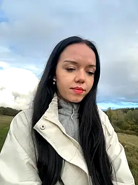 Snapshot of Vanesskaa chatting on 10-20-25, 04:07 Vanesskaa online show from 10-20-25, 04:07