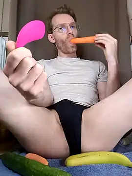 ViktorWolf online show from 01-01-25, 04:18