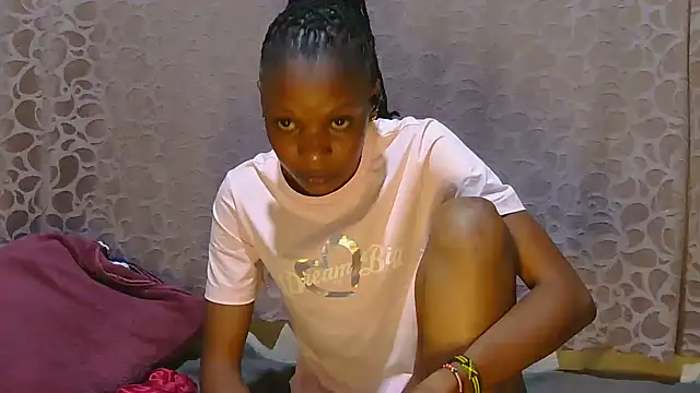 Snapshot of slim_girl02 chatting on 04-01-26, 02:47 slim girl02 online show from 04-01-26, 02:47