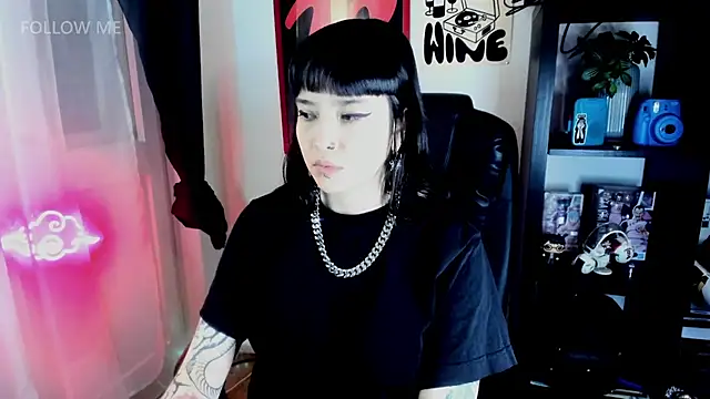 Demongirl6666 online show from 03-12-26, 07:09