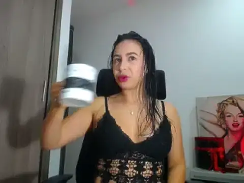 Shantalhotx69 online show from 02-13-25, 11:28