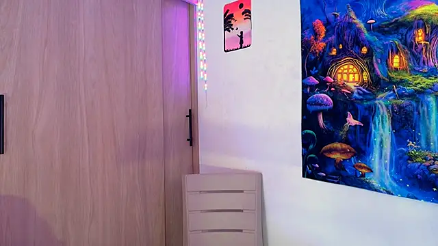 CatrinaRossi online show from 11-20-25, 07:57