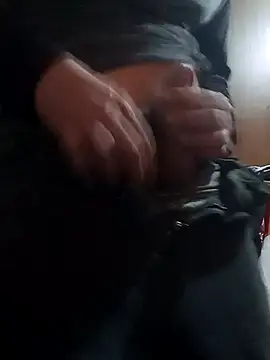 Snapshot of SilverMarquez1990 chatting on 03-31-26, 09:04 SilverMarquez1990 online show from 03-31-26, 09:04