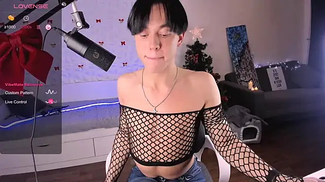 Snapshot of Jerry_Bomb chatting on 12-20-25, 08:21 Jerry Bomb online show from 12-20-25, 08:21