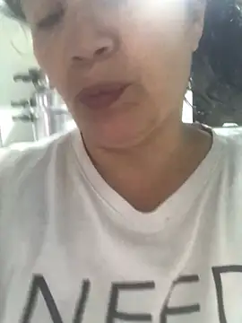 Snapshot of Sweeetness_Milf chatting on 01-26-25, 10:35 Sweeetness Milf online show from 01-26-25, 10:35