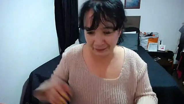 Snapshot of Sweeetness_Milf chatting on 01-28-25, 06:49 Sweeetness Milf online show from 01-28-25, 06:49