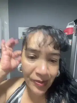 Snapshot of Sweeetness_Milf chatting on 10-23-25, 10:52 Sweeetness Milf online show from 10-23-25, 10:52