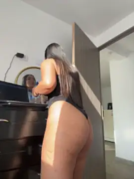 LauraCadwell online show from 06-25-26, 12:42