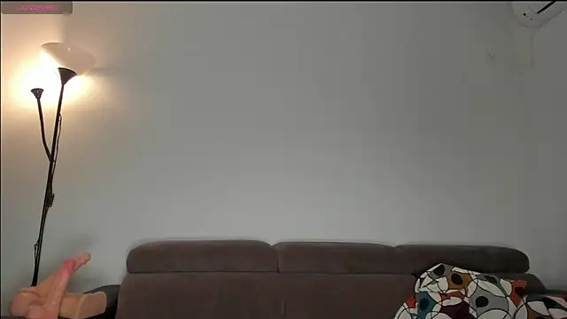 Snapshot of justchloex chatting on 03-08-25, 10:45 justchloex online show from 03-08-25, 10:45
