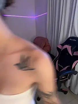 Lolykush online show from 02-18-25, 08:58