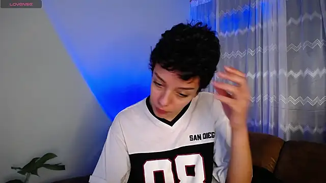 peyton golden1 online show from 12-05-24, 03:15