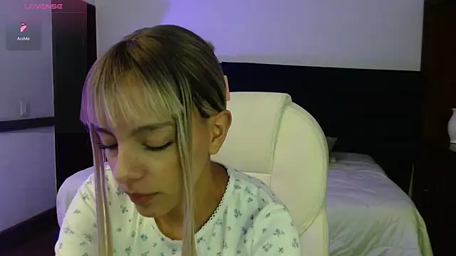 peyton golden1 online show from 02-22-26, 03:07