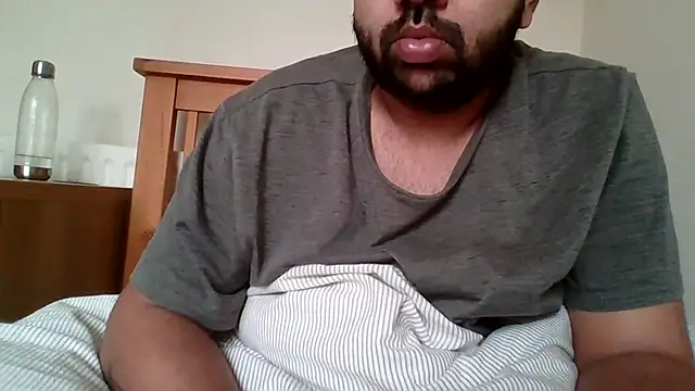 Snapshot of whoreboi98 chatting on 04-17-26, 10:18 whoreboi98 online show from 04-17-26, 10:18
