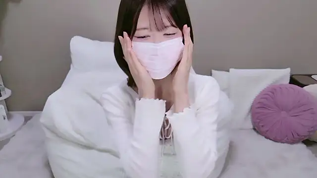 Snapshot of TsukasaSakai chatting on 03-22-26, 06:28 TsukasaSakai online show from 03-22-26, 06:28