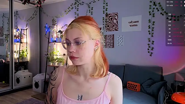 Snapshot of Your_Corvus chatting on 04-23-26, 10:36 Your Corvus online show from 04-23-26, 10:36