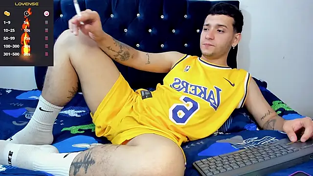 Noha white online show from 02-20-25, 10:04