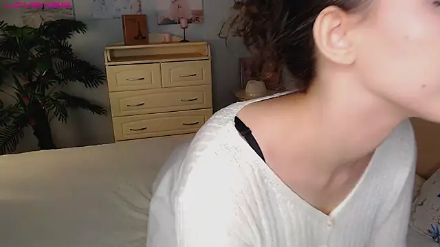 cosmosbaby online show from 09-19-25, 01:23