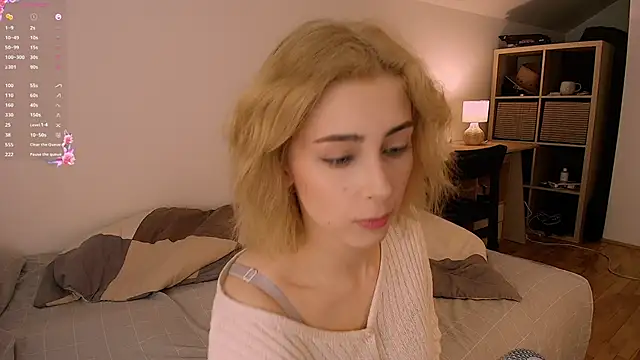 Snapshot of cosmosbaby chatting on 05-24-26, 07:41 cosmosbaby online show from 05-24-26, 07:41