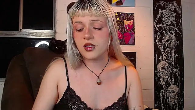 NEXT DOOR GIRL  online show from 02-09-25, 12:28