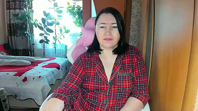 Snapshot of Tatyana51 chatting on 05-28-26, 02:42 Tatyana51 online show from 05-28-26, 02:42