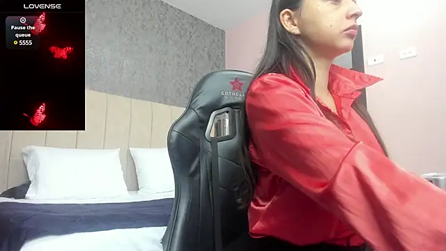 Snapshot of samarha_xue chatting on 02-20-25, 11:53 samarha xue online show from 02-20-25, 11:53