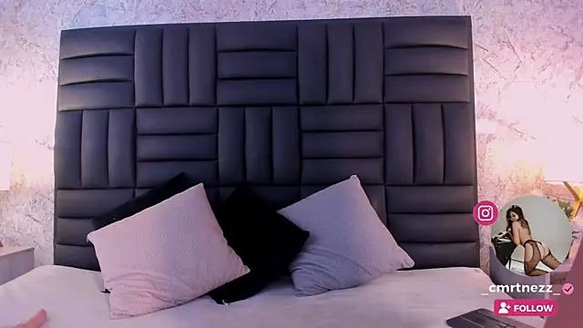 Caro martinezz online show from 12-17-24, 04:12