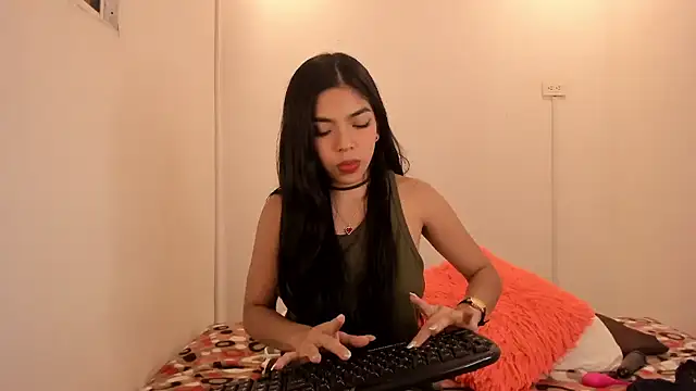 meganrossee69 online show from 01-03-25, 03:05