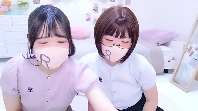 Snapshot of Rico-pin chatting on 10-10-25, 03:27 Rico-pin online show from 10-10-25, 03:27