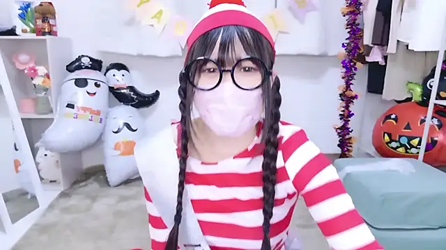 Snapshot of Rico-pin chatting on 10-27-25, 03:05 Rico-pin online show from 10-27-25, 03:05