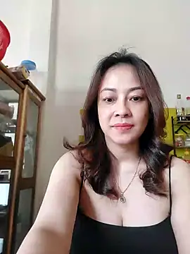 Snapshot of Baby-bigboobs2024 chatting on 01-24-25, 01:03 Baby-bigboobs2024 online show from 01-24-25, 01:03