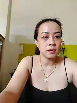 Snapshot of Baby-bigboobs2024 chatting on 02-21-25, 08:29 Baby-bigboobs2024 online show from 02-21-25, 08:29