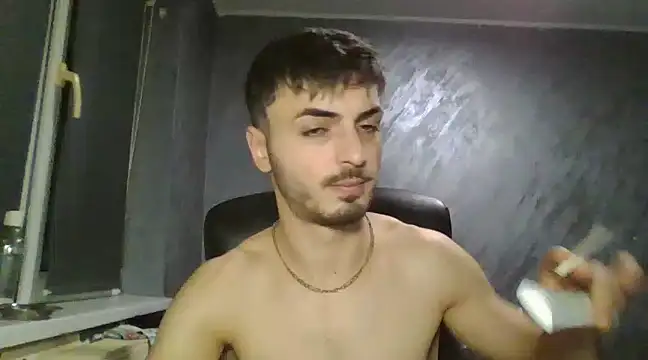 Snapshot of XXXdonXXX chatting on 01-02-25, 04:24 XXXdonXXX online show from 01-02-25, 04:24