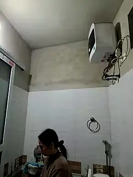 Tinease online show from 02-20-25, 10:59