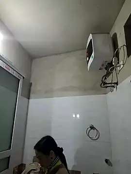 Tinease online show from 02-22-25, 11:03
