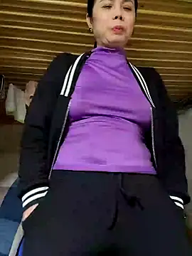 Tinease online show from 02-24-25, 02:26
