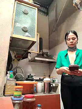 Tinease online show from 03-19-25, 01:54