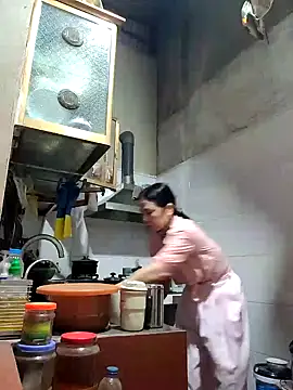 Tinease online show from 03-19-25, 10:20