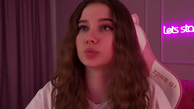 Snapshot of DianaVert chatting on 01-26-25, 03:38 DianaVert online show from 01-26-25, 03:38