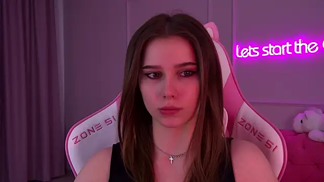 Snapshot of DianaVert chatting on 02-02-25, 01:23 DianaVert online show from 02-02-25, 01:23